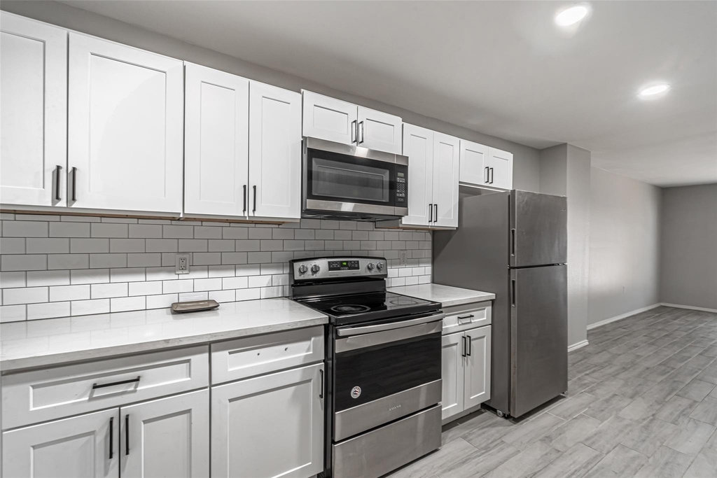 9711 Linkmeadow Lane - Photo 18