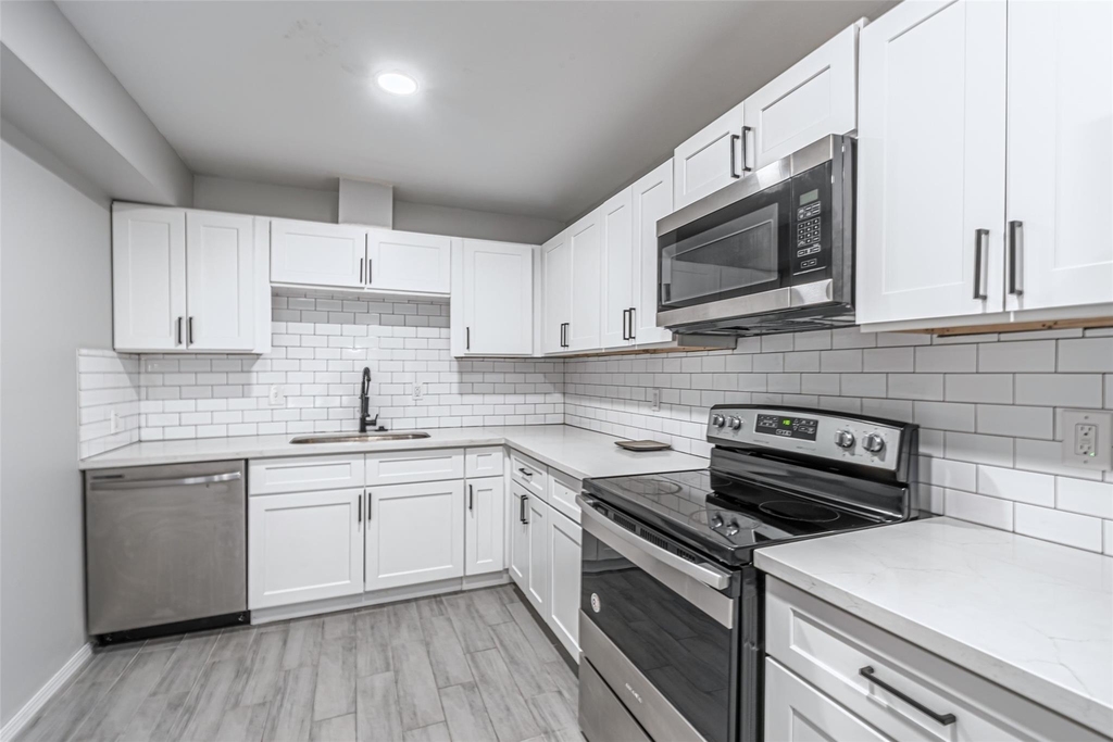 9711 Linkmeadow Lane - Photo 21