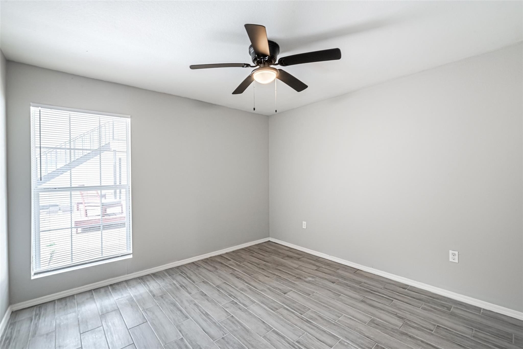 9711 Linkmeadow Lane - Photo 14