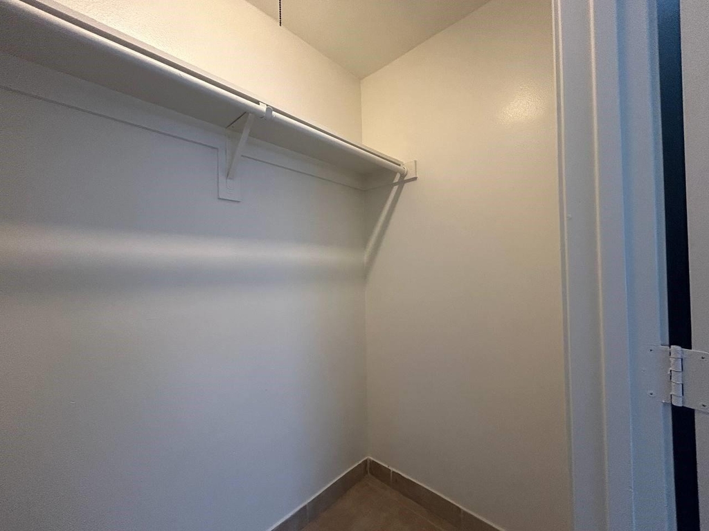 1010 S Wayside Drive - Photo 30