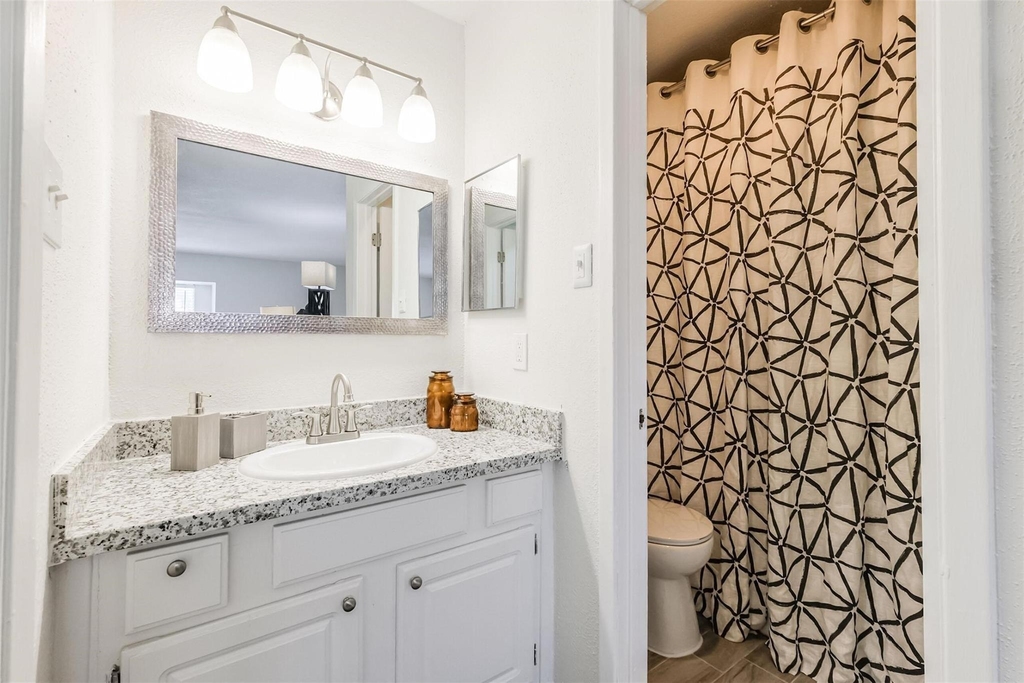 8162 Richmond Avenue - Photo 15