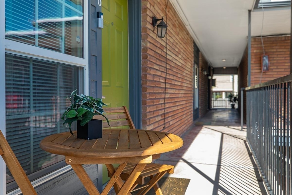 935 Byrne Street - Photo 21