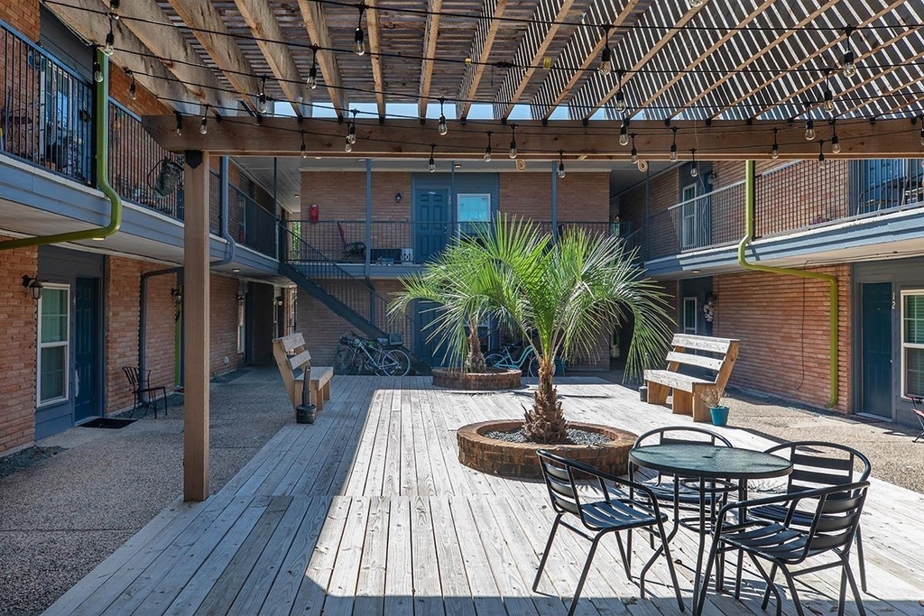 935 Byrne Street - Photo 27