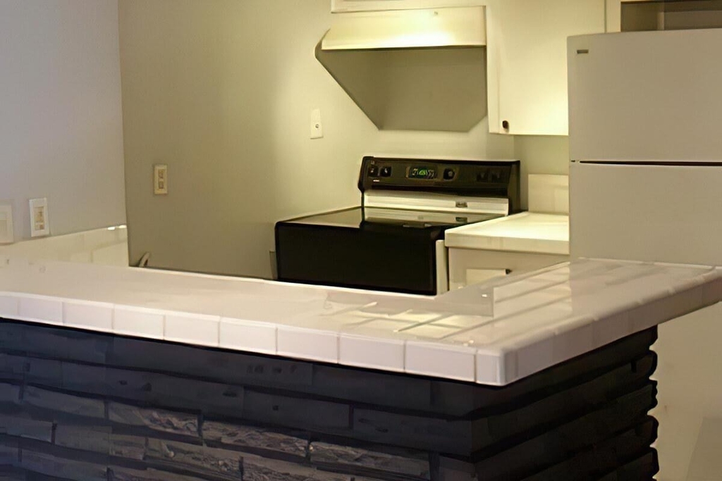935 Byrne Street - Photo 10