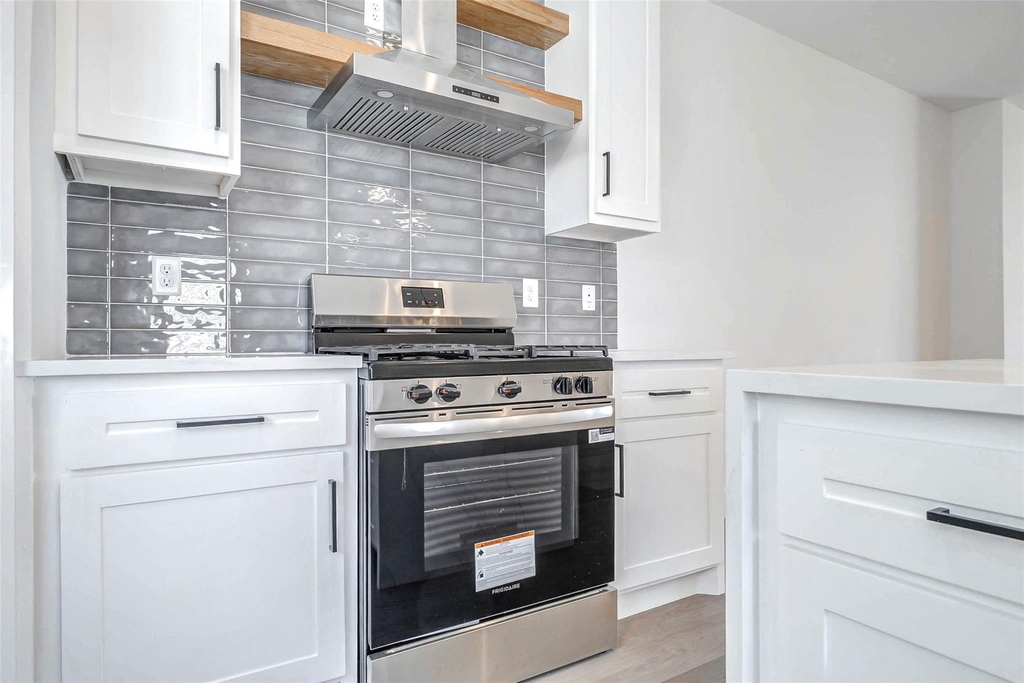 5638 Dolores Street - Photo 9