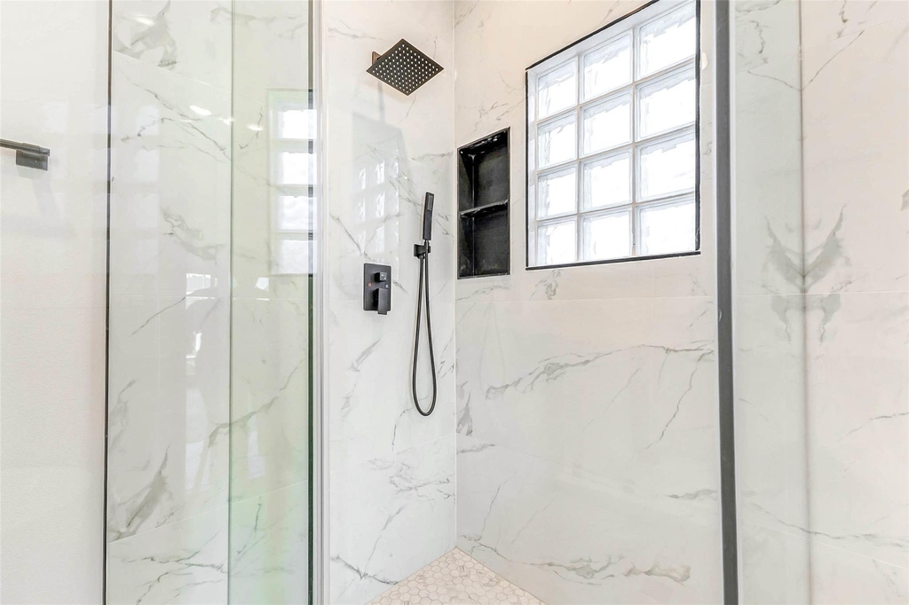 5638 Dolores Street - Photo 29