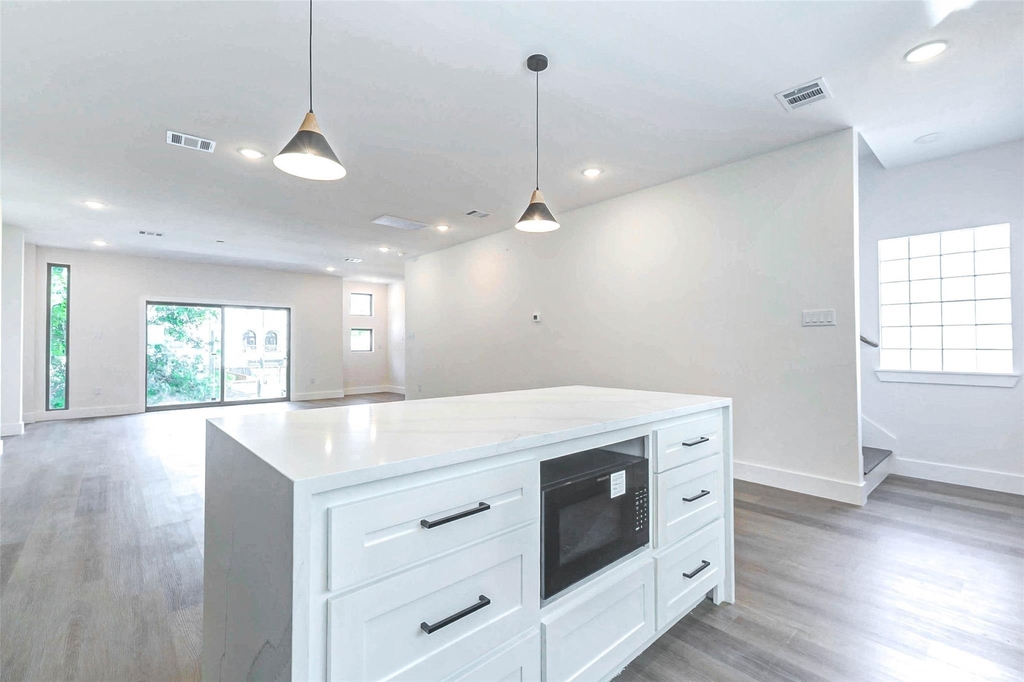 5638 Dolores Street - Photo 6