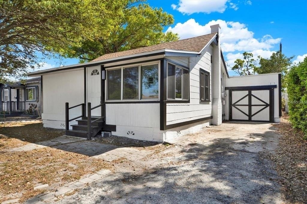4082 38th Avenue N - Photo 0
