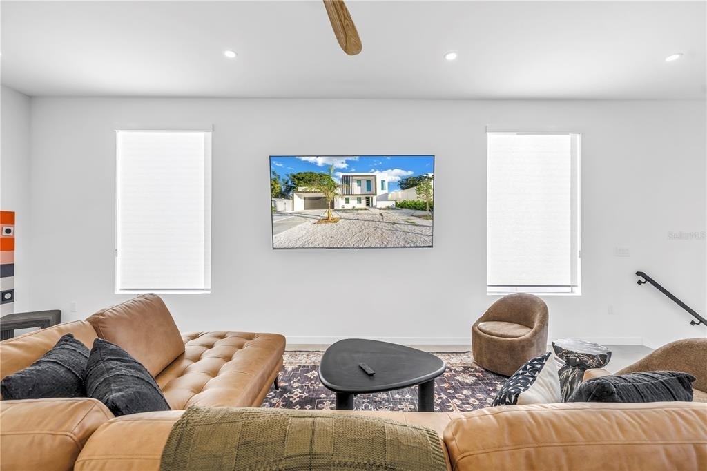 2305 Temple Street - Photo 38