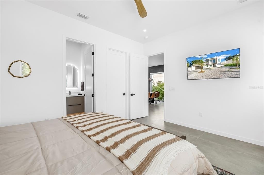 2305 Temple Street - Photo 31