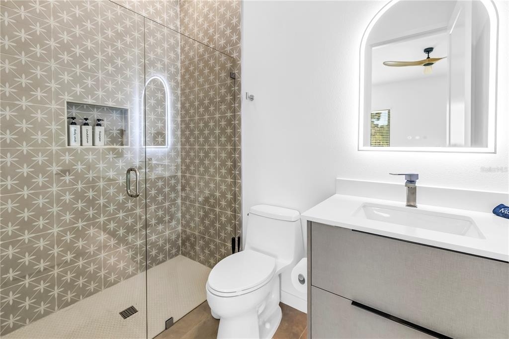 2305 Temple Street - Photo 32