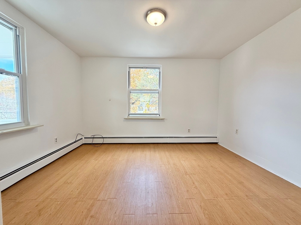 261 Hillside Avenue - Photo 5