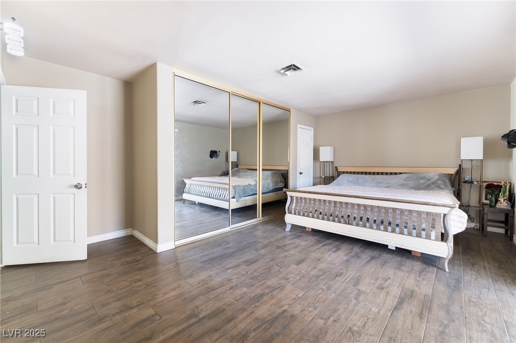 724 N Fogg Street - Photo 23