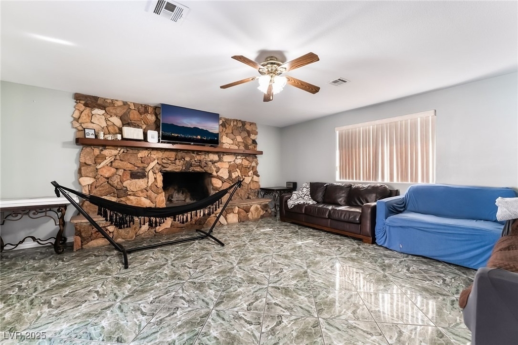 724 N Fogg Street - Photo 19