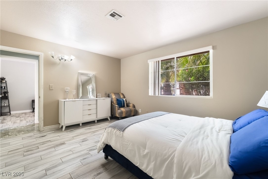 724 N Fogg Street - Photo 28