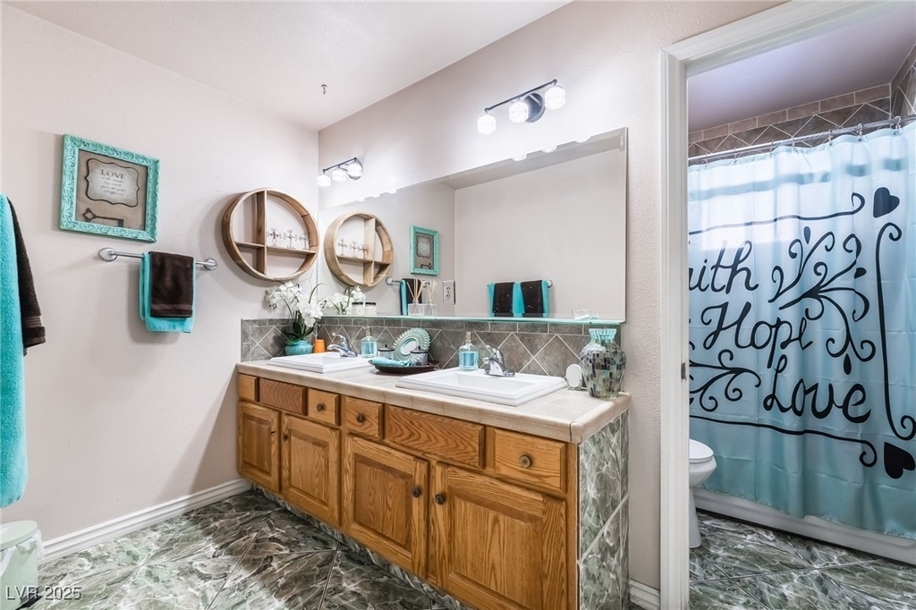 724 N Fogg Street - Photo 33