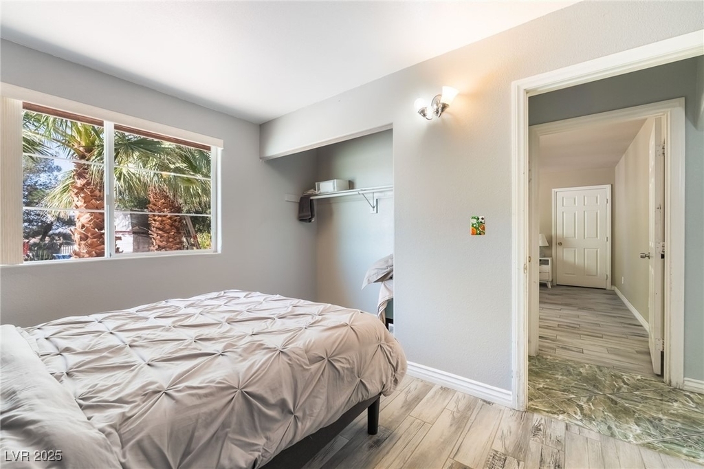 724 N Fogg Street - Photo 30