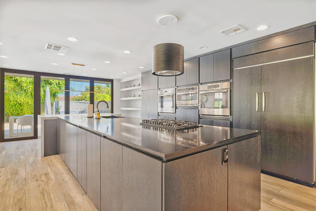 12 Sussex Court - Photo 4