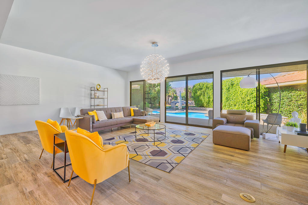 12 Sussex Court - Photo 1