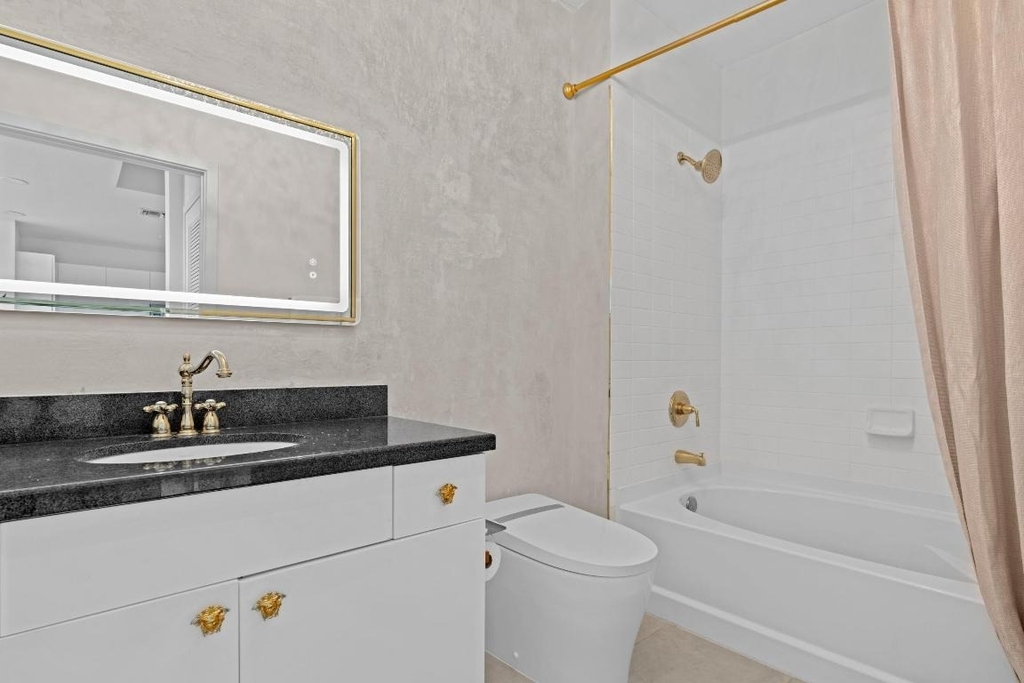 300 S Australian Avenue - Photo 17