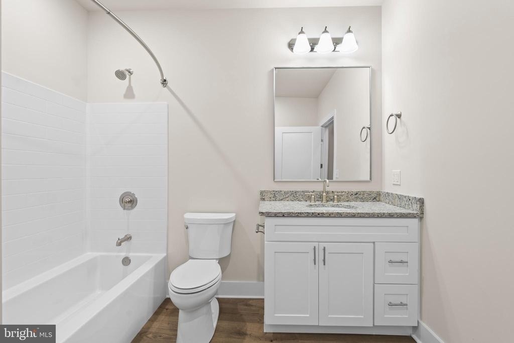 30 W Broad Street - Photo 14
