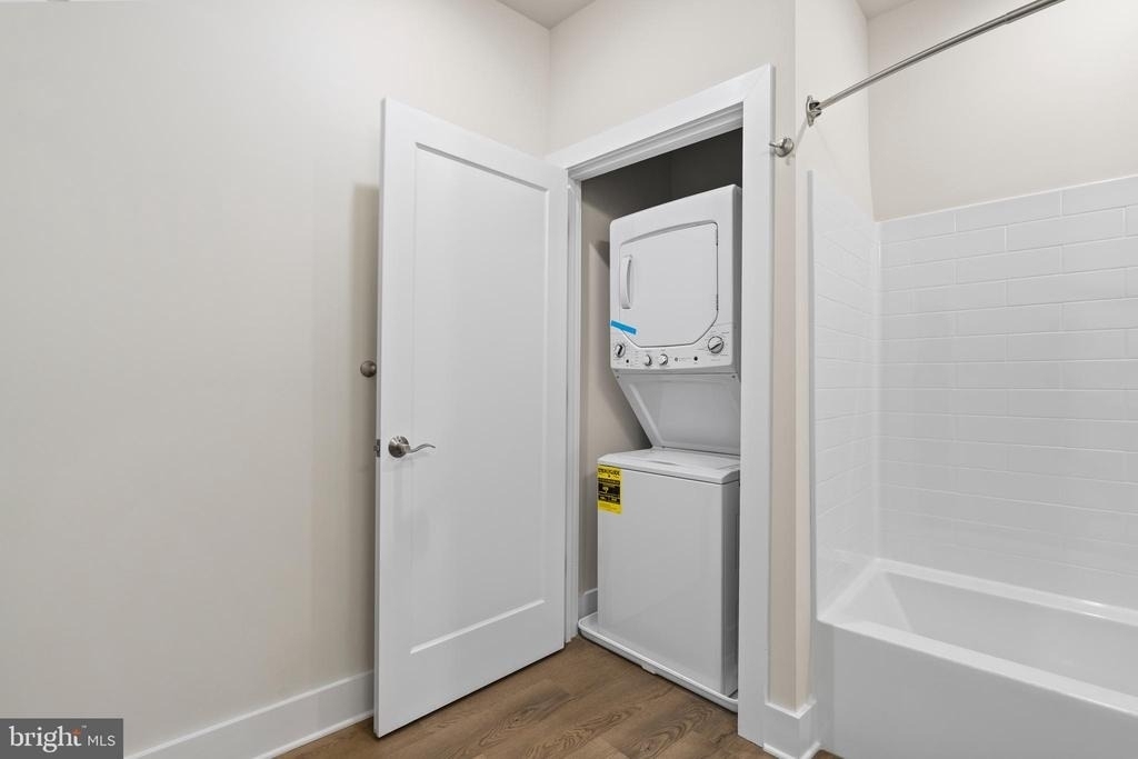 30 W Broad Street - Photo 16