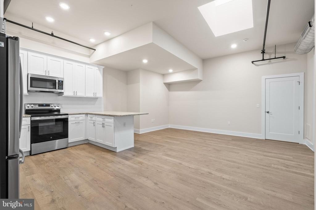 30 W Broad Street - Photo 2