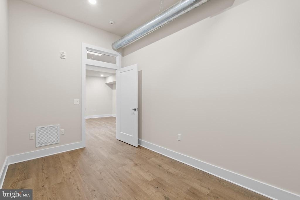 30 W Broad Street - Photo 25