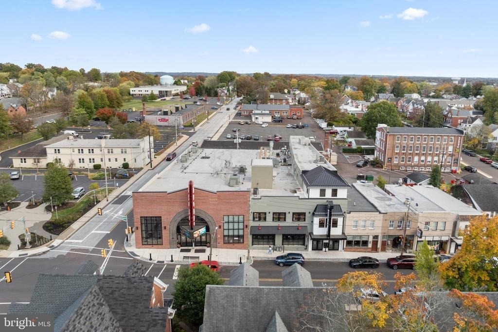 30 W Broad Street - Photo 0