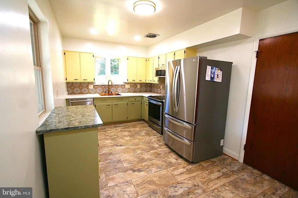 10104 Towhee Avenue - Photo 15