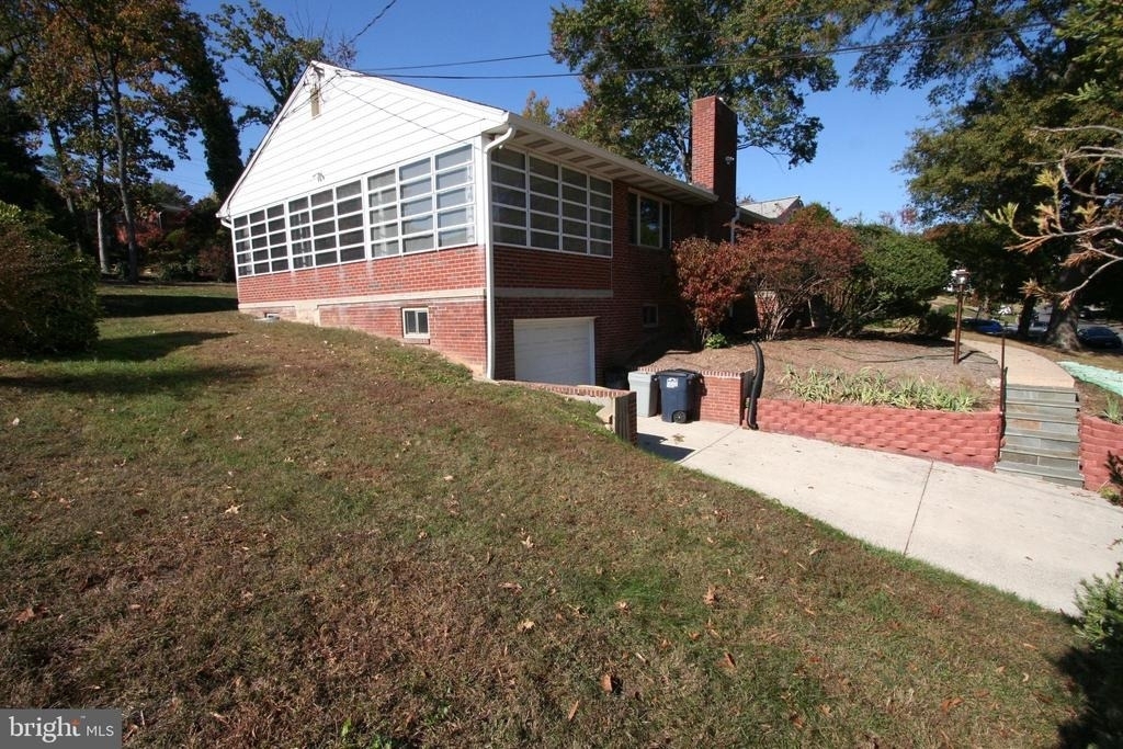 10104 Towhee Avenue - Photo 2