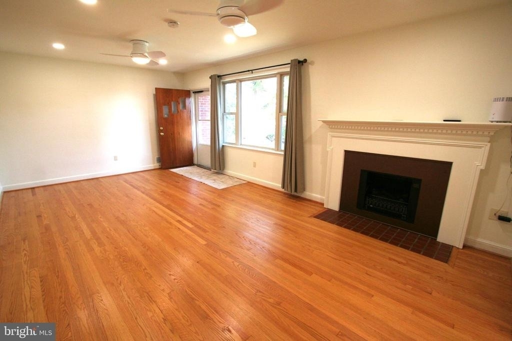10104 Towhee Avenue - Photo 8