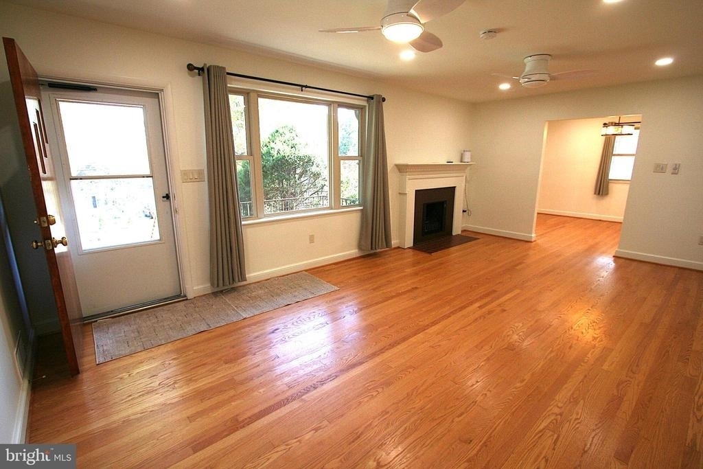 10104 Towhee Avenue - Photo 9