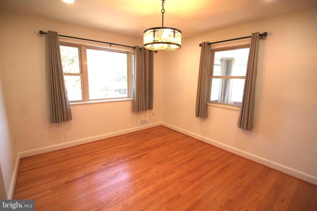 10104 Towhee Avenue - Photo 11