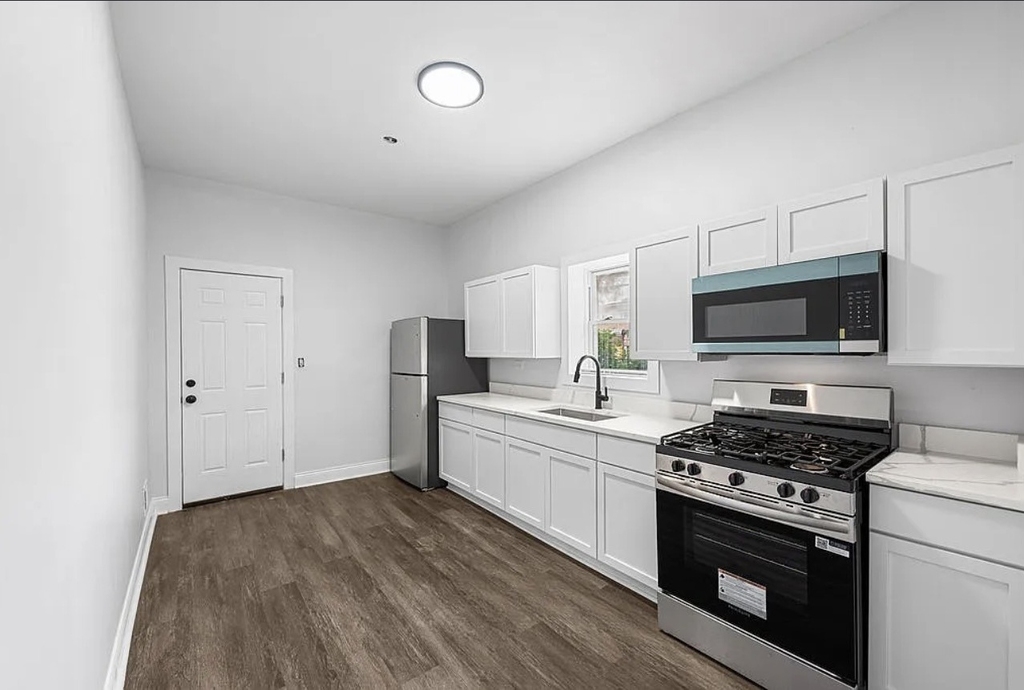 7912 S Ada Street - Photo 8