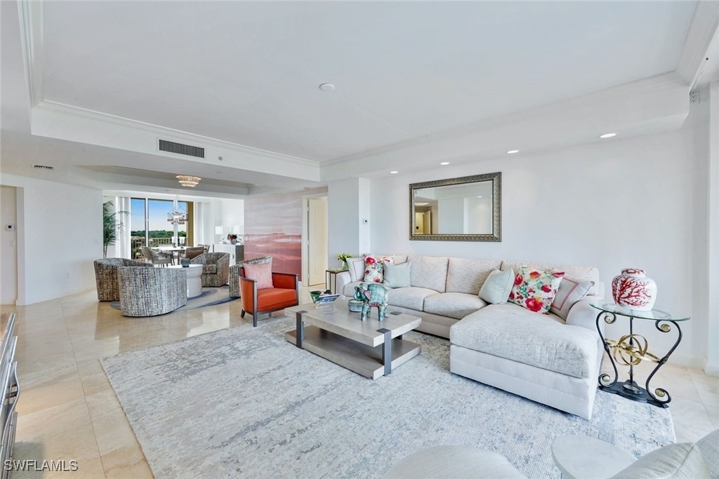 6597 Nicholas Boulevard - Photo 6