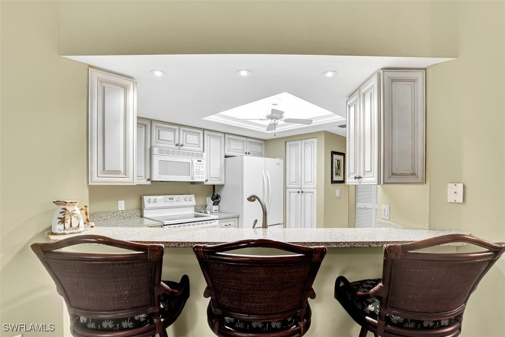 5899 Chanteclair Drive - Photo 4
