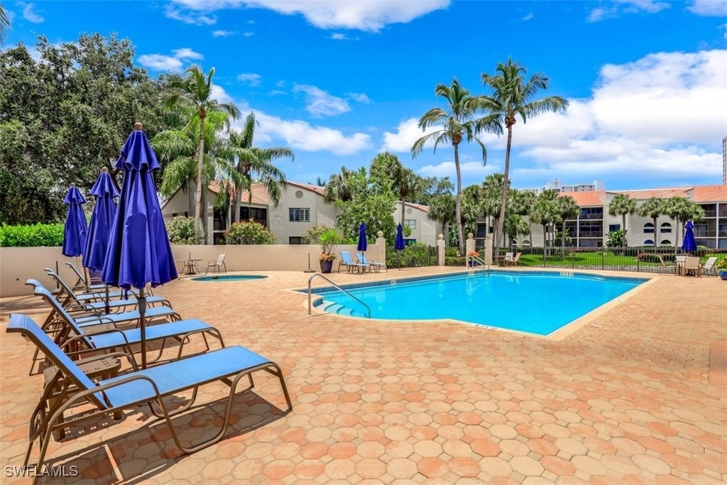6500 Valen Way - Photo 0