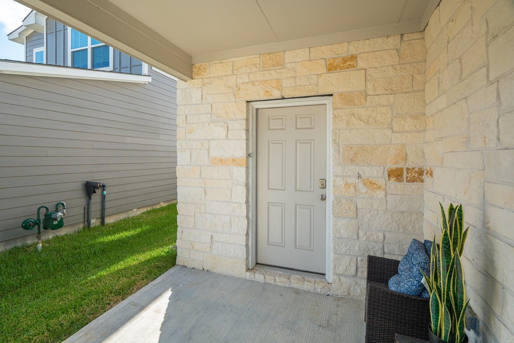 1123 Magnolia Branch Lane - Photo 5