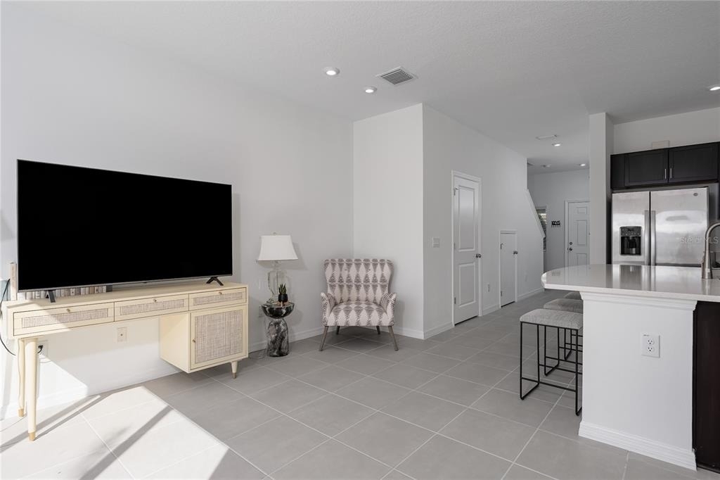 6345 Willowside Street - Photo 4