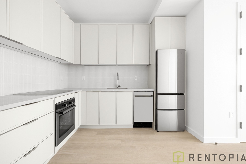 150 Lawrence Street - Photo 10