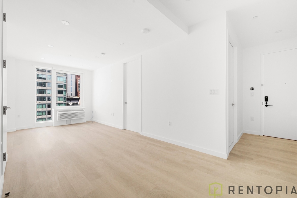 150 Lawrence Street - Photo 5