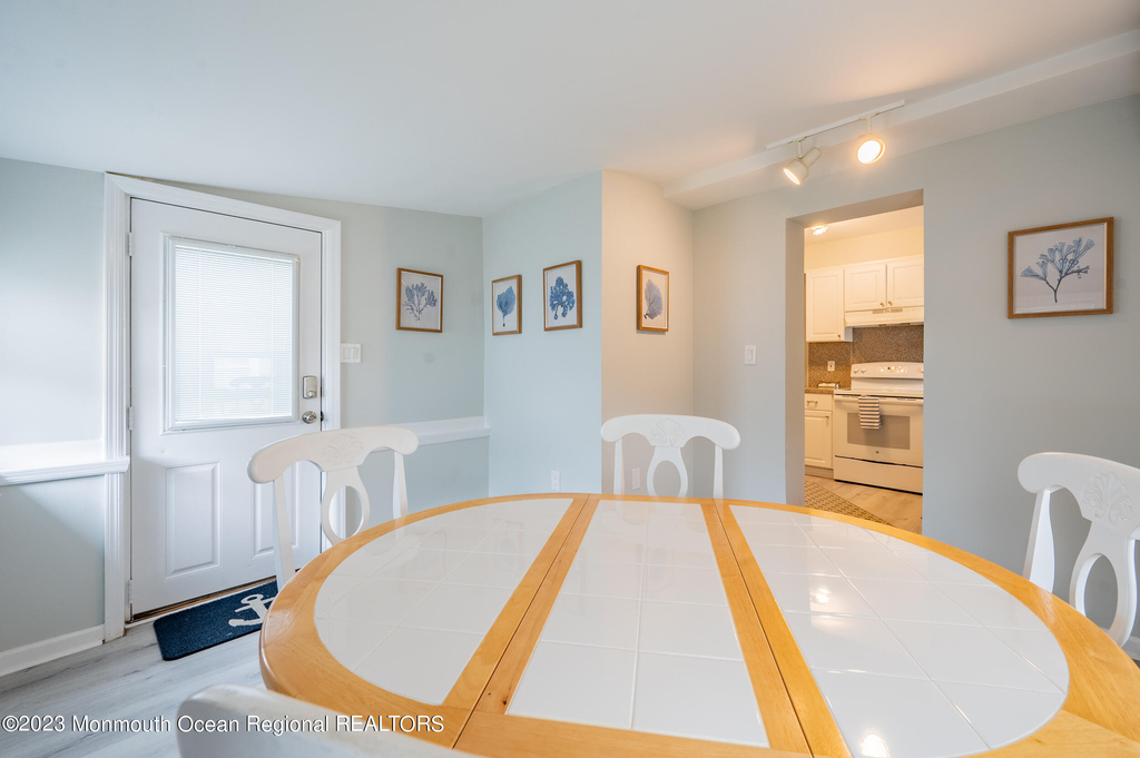 4 Washington Avenue - Photo 8
