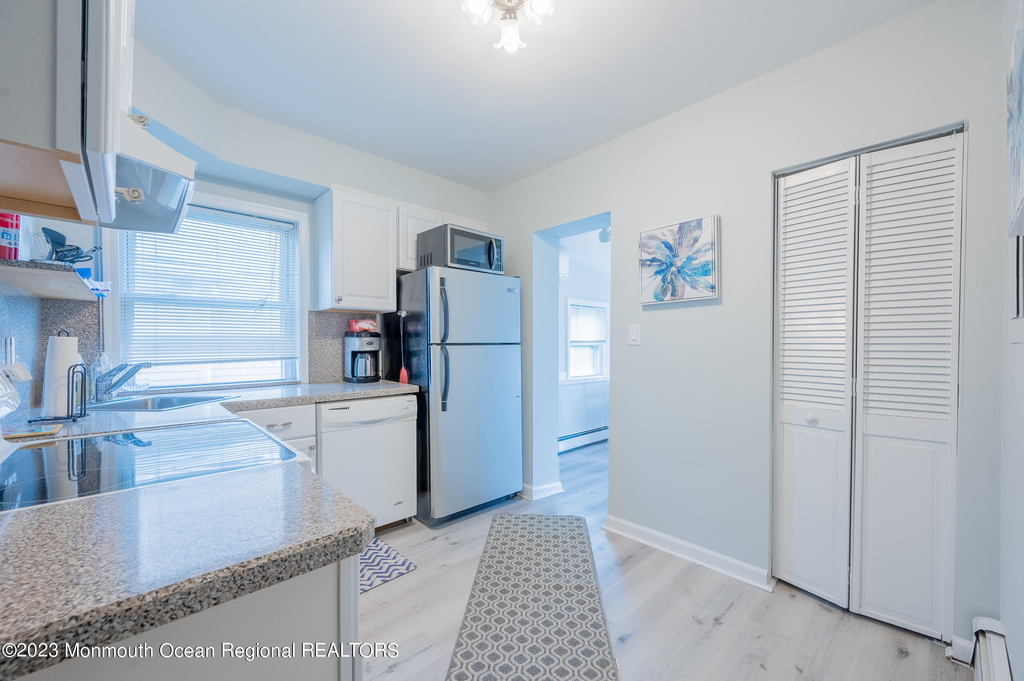 4 Washington Avenue - Photo 5