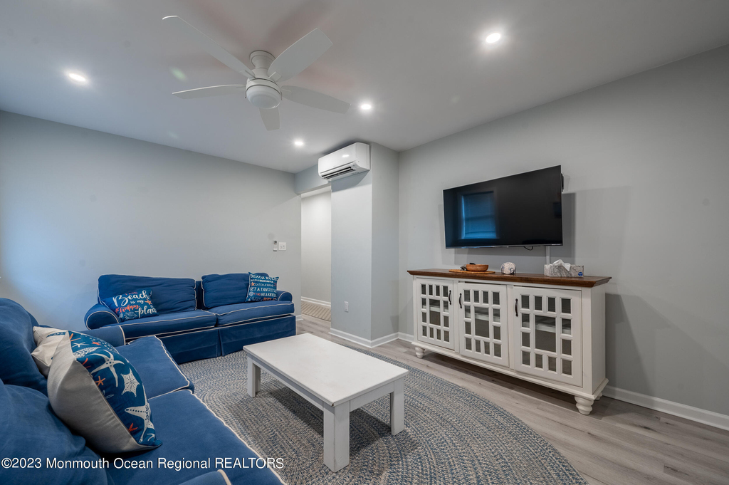 4 Washington Avenue - Photo 4