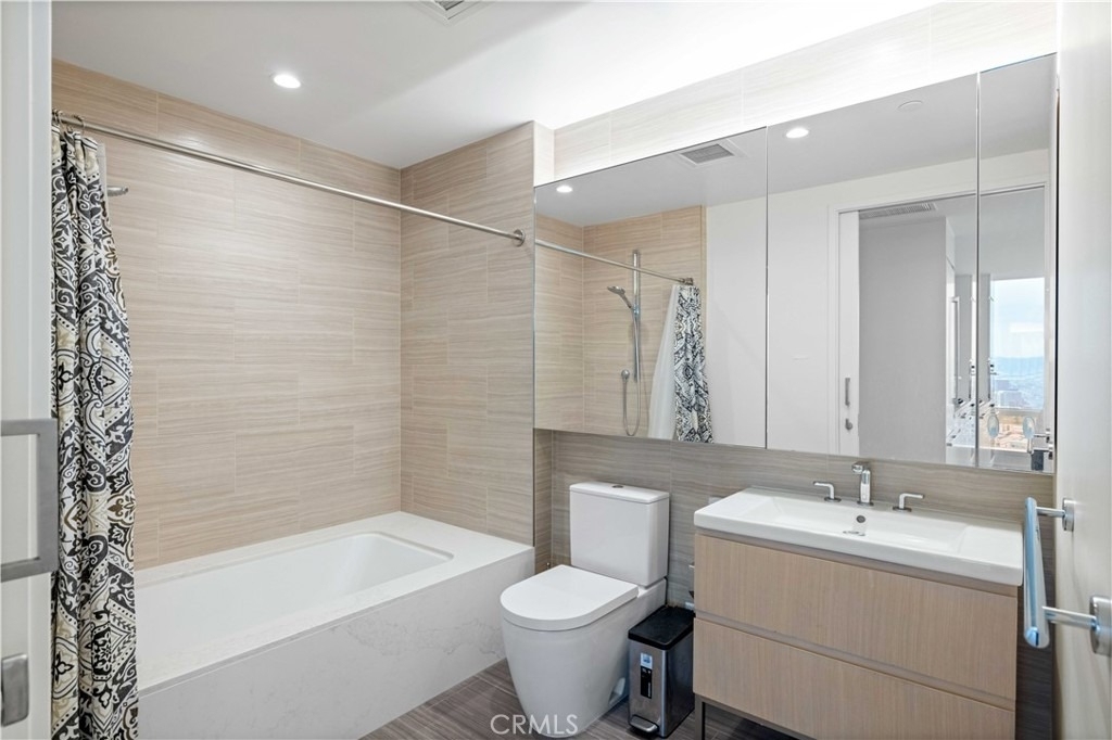 877 Francisco St - Photo 13