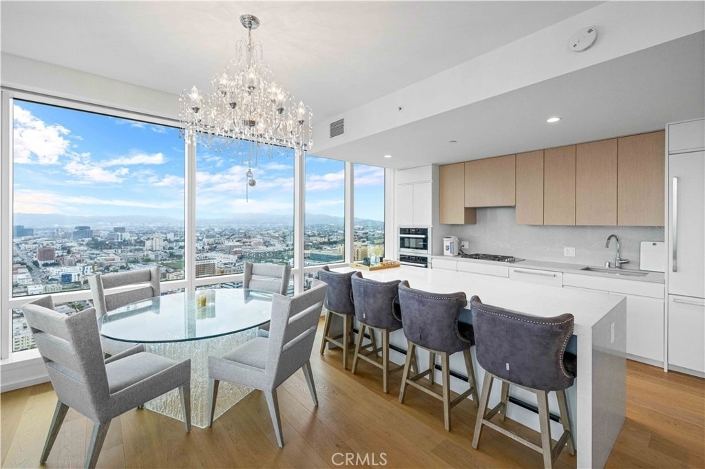 877 Francisco St - Photo 8