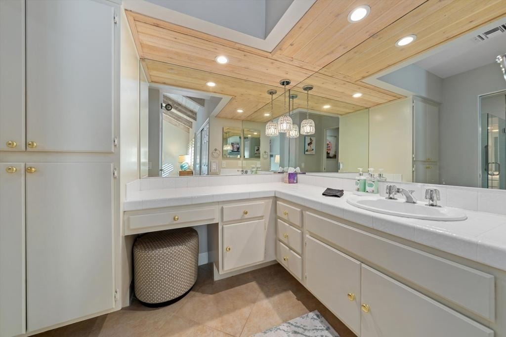 464 Sunningdale Drive - Photo 39