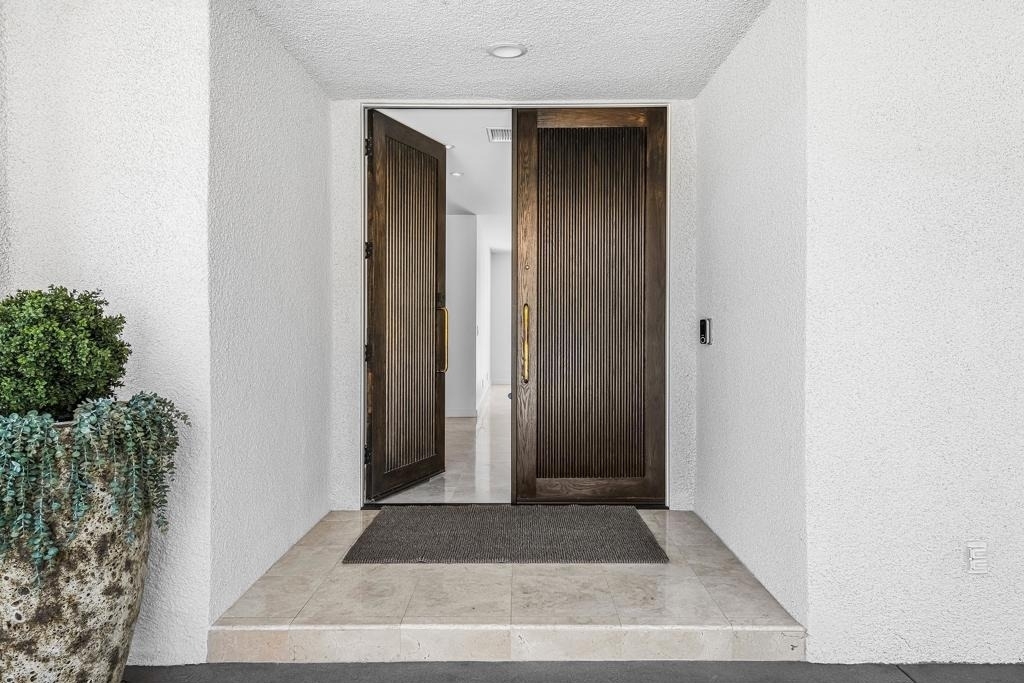 2560 S Camino Real - Photo 3
