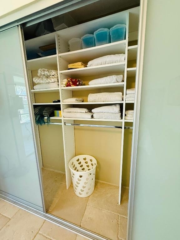 159 Sussex H - Photo 15